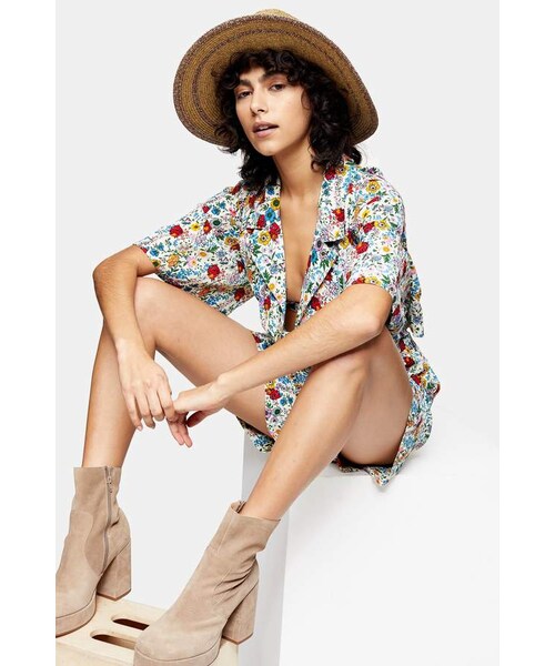 TOPSHOP（トップショップ）の「Topshop IDOL Cream Floral Print Playsuit（その他・レディース・MULTI・14/4/0/6/10/2/12/8）」の2枚目の写真