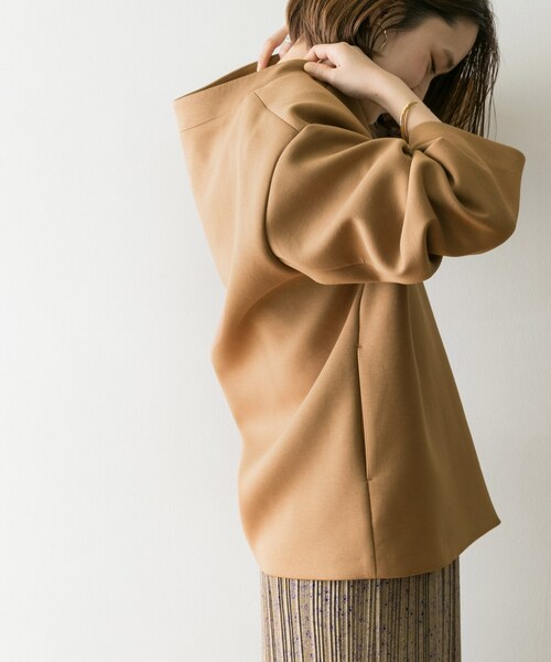 URBAN RESEARCH（アーバンリサーチ）の「ノーカラーダンボール