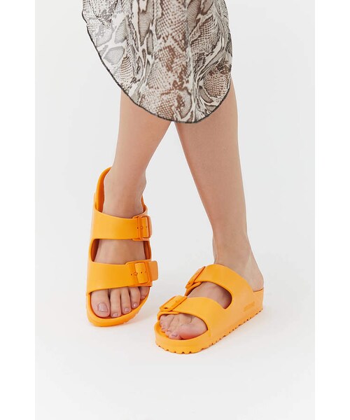 BIRKENSTOCK(ビルケンシュトック)の「Birkenstock Arizona EVA Sandal(その他シューズ・レディース・White/Silver/Black/Pink/Orange/Green・Us 5/eu 36/Us 6/eu 37/Us 7/eu 38/Us 8/eu 39/Us 9/eu 40/Us 10/eu 41)」の5枚目の写真