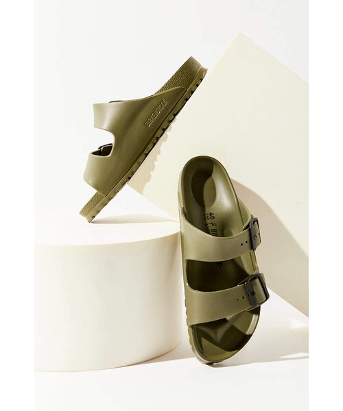 BIRKENSTOCK(ビルケンシュトック)の「Birkenstock Arizona EVA Sandal(その他シューズ・レディース・White/Silver/Black/Pink/Orange/Green・Us 5/eu 36/Us 6/eu 37/Us 7/eu 38/Us 8/eu 39/Us 9/eu 40/Us 10/eu 41)」の3枚目の写真