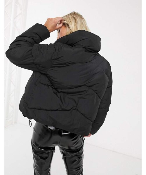 Bershka（ベルシュカ）の「Bershka puffer coat in black（ジャケット/アウター・レディース・Black・XS）」の2枚目の写真