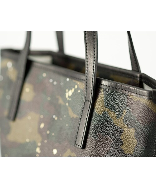 GENTIL BANDIT(ジャンティバンティ)の「GENTIL BANDIT トートバッグ PM KHAKI CAMO/BLACK(トートバッグ・レディース・KHAKI CAMO/BLACK・FREE)」の3枚目の写真