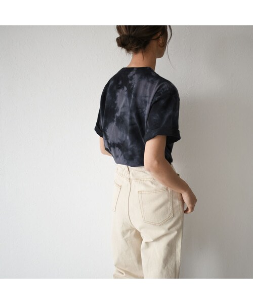 Lavish Gate(ラヴィッシュゲート)の「nh-tops-02150 タイダイ染 ボーイフレンドTシャツ ブラック(Tシャツ/カットソー・レディース・その他)」の2枚目の写真