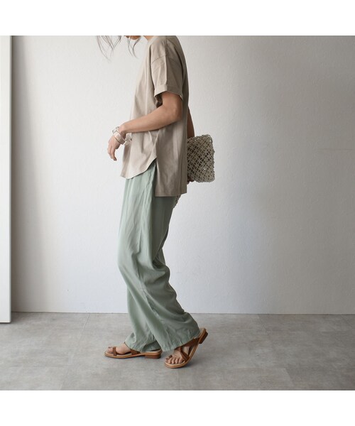 Lavish Gate（ラヴィッシュゲート）の「nh-tops-02151　オーガニックコットン　ステップドヘムＴシャツ　ホワイト　モカ　ブラック（Tシャツ/カットソー・レディース・その他）」の2枚目の写真