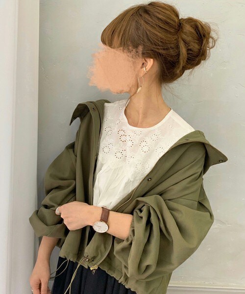 chocomee（チョコミー）の「ツイルマウンテンパーカー（マウンテンパーカー・レディース・ベージュ/グリーン・FREE）」の2枚目の写真