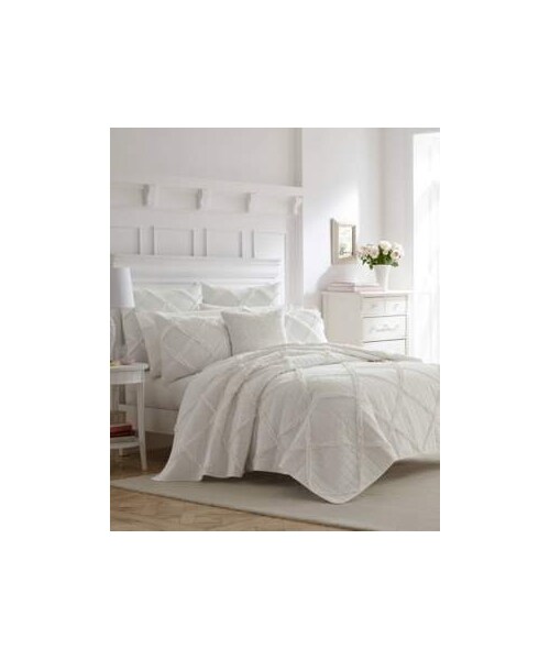 Laura Ashley（ローラアシュレイ）の「Laura Ashley Maisy White Quilt Set, King