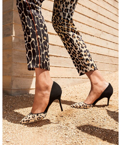 Manolo Blahnik（マノロ・ブラニク）の「Manolo Blahnik Tayler