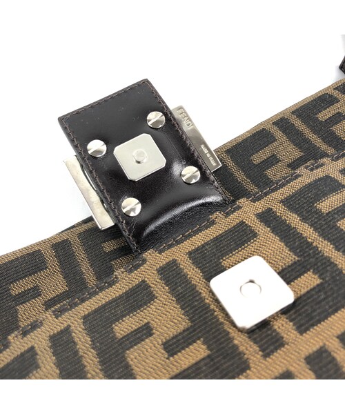 FENDI フェンディ　ズッカ柄　ワンハンドルバッグ ブラウン ヴィンテージ FENDI - FENDI ズッカ柄 ワンハンドルバッグ ブラウン ヴィンテージの
