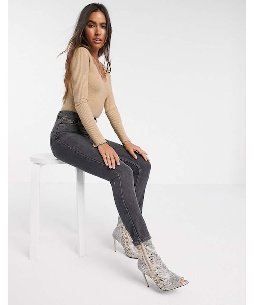 asos（エイソス）の「Asos Design ASOS DESIGN v neck ribbed sweater（ニット/セーター・レディース・Gray・0/2/4/6/8/10/12/14）」の3枚目の写真