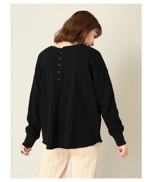 E hyphen world gallery（イーハイフンワールドギャラリー）の「ミリタリーワッフルバックボタンプルオーバー（トップス・アイボリー/ブラック/ベージュ/ライトカーキ・F）」の4枚目の写真