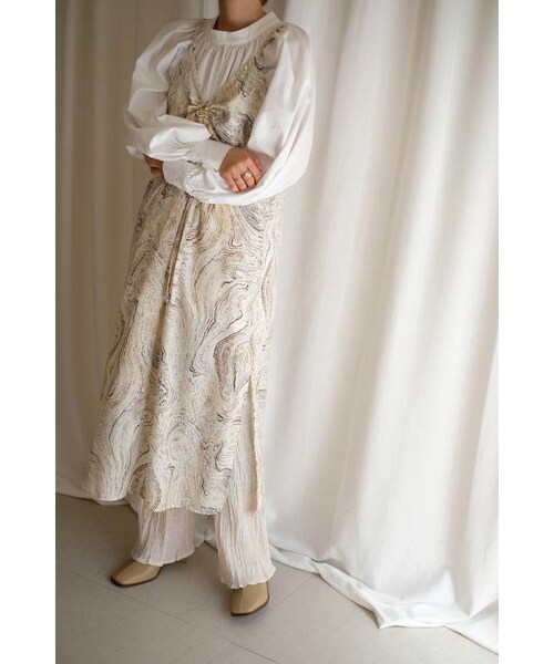 OpenCLOSE(オープンクローズ)の「スタンドカラーボリュームブラウス(シャツ/ブラウス・レディース・ホワイト・ONE)」の8枚目の写真