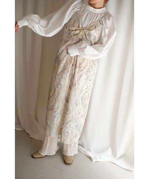 OpenCLOSE(オープンクローズ)の「スタンドカラーボリュームブラウス(シャツ/ブラウス・レディース・ホワイト・ONE)」の10枚目の写真