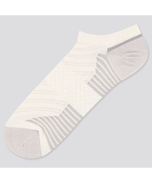 UNIQLO（ユニクロ）の「スポーツショートソックス（ソックス/靴下・メンズ・GRAY 03/NAVY 69/WHITE 00/RED 16/BLACK 09・25-27/27-29）」の2枚目の写真