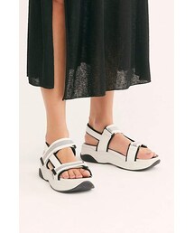 FREE PEOPLE | Lori Sandals by Vagabond Shoemakers at Free People (その他シューズ)