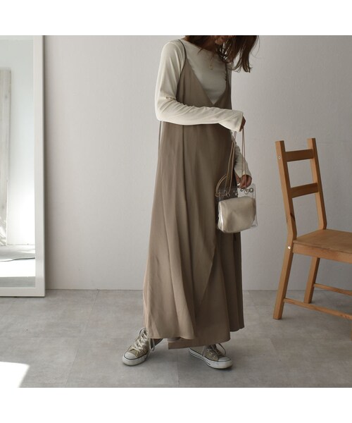 Lavish Gate(ラヴィッシュゲート)の「nh-onepiece-07001 バックレース サテンキャミワンピース(ワンピース・レディース・その他)」の3枚目の写真