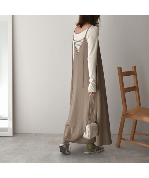 Lavish Gate(ラヴィッシュゲート)の「nh-onepiece-07001 バックレース サテンキャミワンピース(ワンピース・レディース・その他)」の1枚目の写真