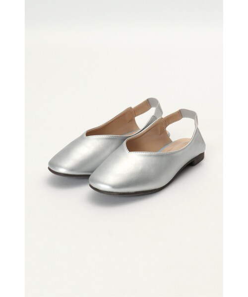 LBC(エルビーシー)の「バックバンドパンプス(その他シューズ・ベージュ/シルバー/その他7・L(11ゴウ)/M(9ゴウ))」の3枚目の写真