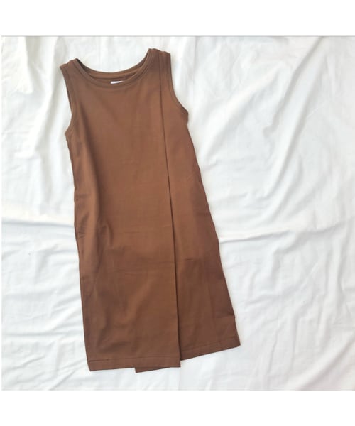 cache cache(カシュ カシュ)の「ARCH&LINE MAXI TUCK DRESS S/M/L/XL(ワンピース・キッズ・その他)」の1枚目の写真
