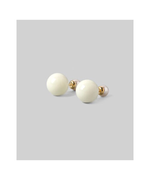 KBF（ケイビーエフ）の「ボールコンビピアス（アクセサリー・レディース・BLACK/IVORY/GRAY・one）」の3枚目の写真