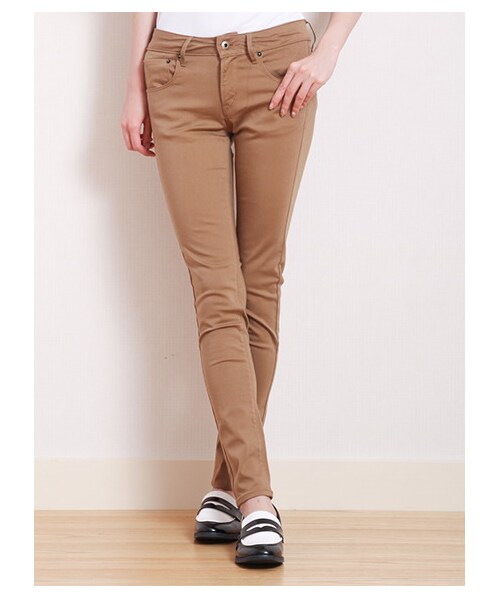 earth music&ecology（アースミュージックアンドエコロジー）の「【スキスキスキニー】カラースキニーパンツ（パンツ・レディース・ブラック/ボルドー/キャメル/カーキ/サックスブルー/ロイヤルブルー/ネイビー/ピンクベージュ・XS/S/M/L）」の2枚目の写真