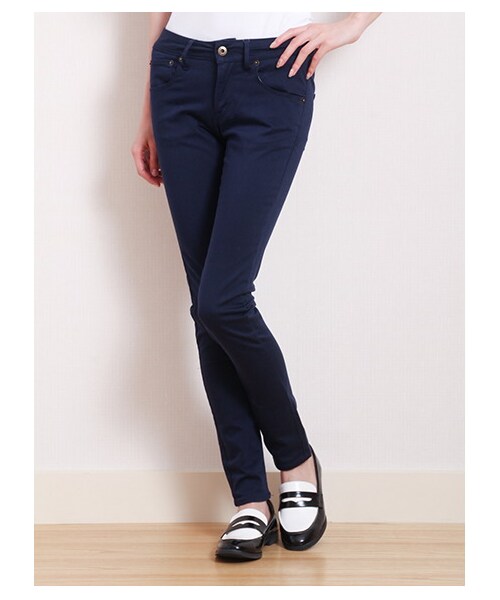 earth music&ecology（アースミュージックアンドエコロジー）の「【スキスキスキニー】カラースキニーパンツ（パンツ・レディース・ブラック/ボルドー/キャメル/カーキ/サックスブルー/ロイヤルブルー/ネイビー/ピンクベージュ・XS/S/M/L）」の7枚目の写真