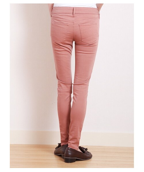 earth music&ecology（アースミュージックアンドエコロジー）の「【スキスキスキニー】カラースキニーパンツ（パンツ・レディース・ブラック/ボルドー/キャメル/カーキ/サックスブルー/ロイヤルブルー/ネイビー/ピンクベージュ・XS/S/M/L）」の11枚目の写真