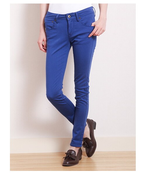 earth music&ecology（アースミュージックアンドエコロジー）の「【スキスキスキニー】カラースキニーパンツ（パンツ・レディース・ブラック/ボルドー/キャメル/カーキ/サックスブルー/ロイヤルブルー/ネイビー/ピンクベージュ・XS/S/M/L）」の6枚目の写真