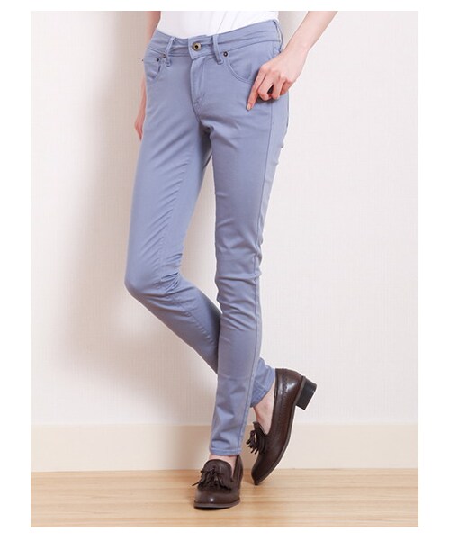 earth music&ecology（アースミュージックアンドエコロジー）の「【スキスキスキニー】カラースキニーパンツ（パンツ・レディース・ブラック/ボルドー/キャメル/カーキ/サックスブルー/ロイヤルブルー/ネイビー/ピンクベージュ・XS/S/M/L）」の5枚目の写真