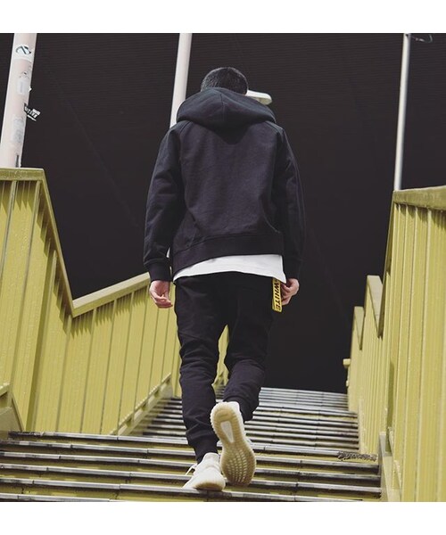 RE:LORE(リロア)の「Slim-fit Tapered Sweat Pants BLK 19S-202(その他パンツ・メンズ・その他)」の4枚目の写真