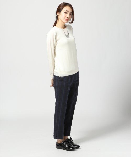 GLOBAL WORK(グローバルワーク)の「ムジガラトラウザー14FW(パンツ・レディース・ホワイト無地05/ボルドーチェック38/ネイビー無地88/ネイビーチェック89・S/M/L)」の8枚目の写真