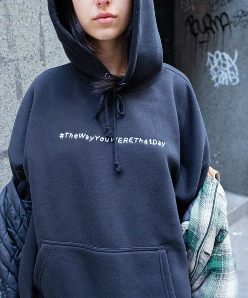 リドム　EMBROIDERY COLLABORATION PARKA　ブラック LIDNM（リドム）の「EMBROIDERY COLLABORATION PARKA（パーカー）」 - WEAR