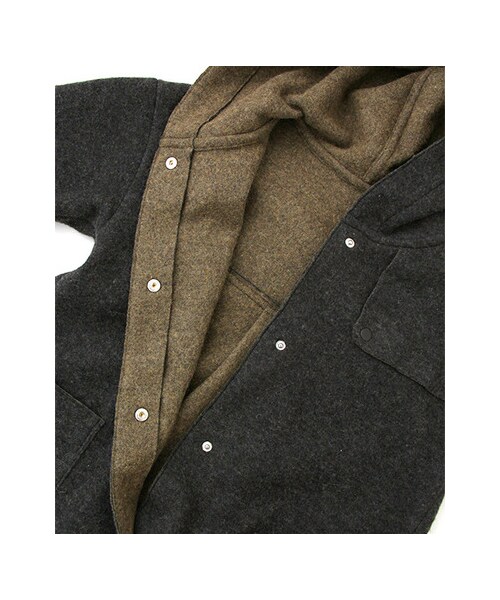 KBF（ケイビーエフ）の「ダブルフェイスフード付きコート（ジャケット/アウター・レディース・MOCHA/CHARCOAL・one）」の15枚目の写真