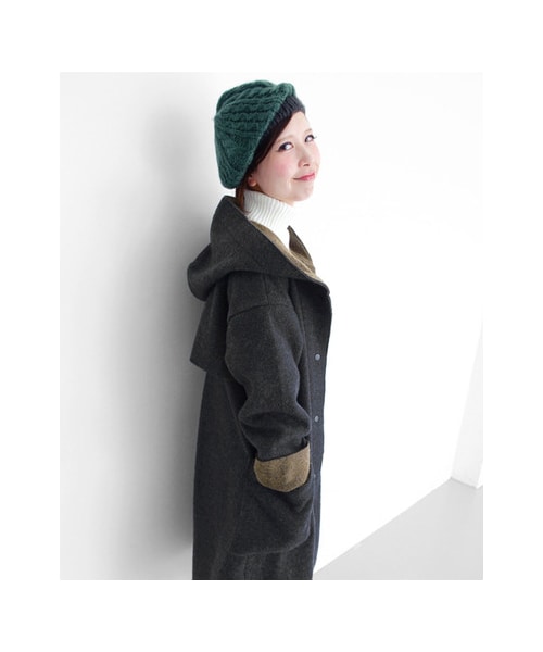 KBF（ケイビーエフ）の「ダブルフェイスフード付きコート（ジャケット/アウター・レディース・MOCHA/CHARCOAL・one）」の6枚目の写真