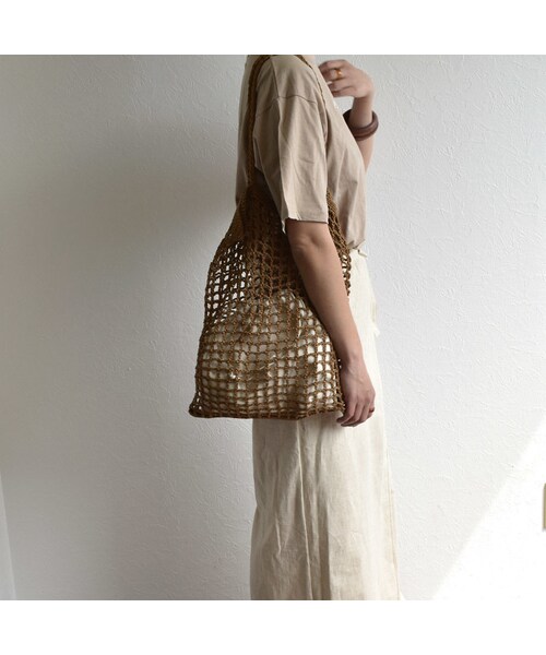 Lavish Gate（ラヴィッシュゲート）の「nh-bag2-02493　フィッシュネット スクエアトートバッグ　巾着付き　ブラウン（トートバッグ・レディース・その他）」の2枚目の写真