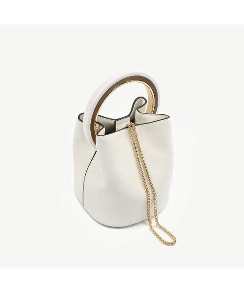 no brand（ノーブランド）の「ラウンドリング ハンド バケット バッグ・ホワイト（ハンドバッグ・レディース・その他）」の6枚目の写真