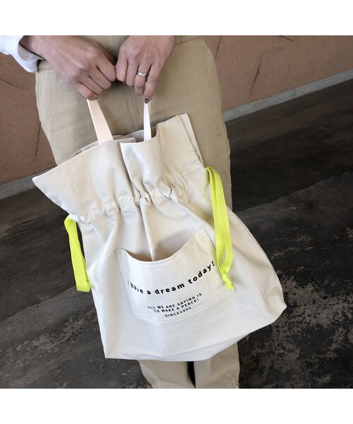 copine（コピン）の「ロゴポケット巾着トートバッグ(2color)【クリックポスト対象商品】（トートバッグ・レディース・その他）」の2枚目の写真