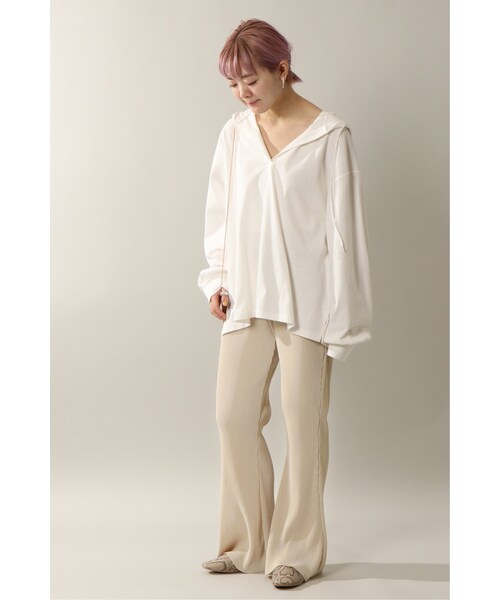 notch.(ノッチ)の「プリーツフレアパンツ(パンツ・オフホワイト/ブラック/ミントグリーン/ターコイズブルー/ソフトパープル/ライラック/パープル・M(9ゴウ)/トールM)」の1枚目の写真