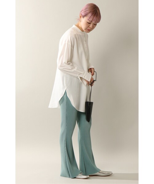 notch.(ノッチ)の「プリーツフレアパンツ(パンツ・オフホワイト/ブラック/ミントグリーン/ターコイズブルー/ソフトパープル/ライラック/パープル・M(9ゴウ)/トールM)」の4枚目の写真