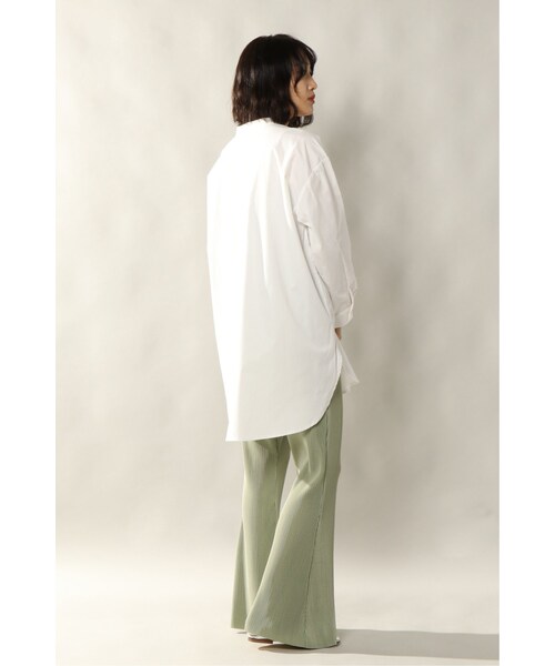 notch.(ノッチ)の「プリーツフレアパンツ(パンツ・オフホワイト/ブラック/ミントグリーン/ターコイズブルー/ソフトパープル/ライラック/パープル・M(9ゴウ)/トールM)」の3枚目の写真