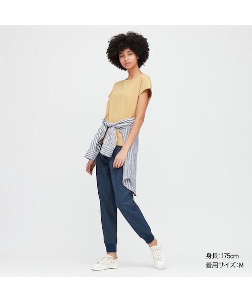UNIQLO（ユニクロ）の「コットンリラックスフレンチスリーブT（半袖）（Tシャツ/カットソー・レディース・OLIVE 56/BROWN 36/GRAY 07/BLACK 09/WHITE 00/BEIGE 32/NATURAL 30・3XL/S/M/L/XXL/XS/XL）」の6枚目の写真