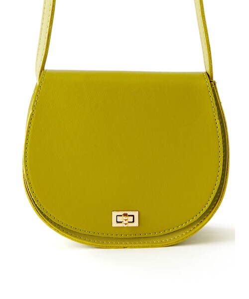 GRL（グレイル）の「エコレザーフラップショルダーバッグ（ショルダーバッグ・レディース・ベージュ/オフホワイト/オリーブ/モカ/グレージュ/カーキ/ピンク/ブルー/ブラック・F）」の6枚目の写真