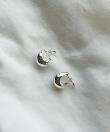 Auntie Rosa Holiday | ボリュームカーブイヤリング(イヤリング)