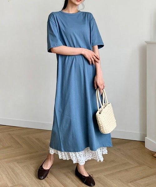 DHOLIC（ディーホリック）の「バックスリットロングTシャツ（Tシャツ/カットソー・レディース・ホワイト/ブルー/ベージュ・FREE）」の3枚目の写真