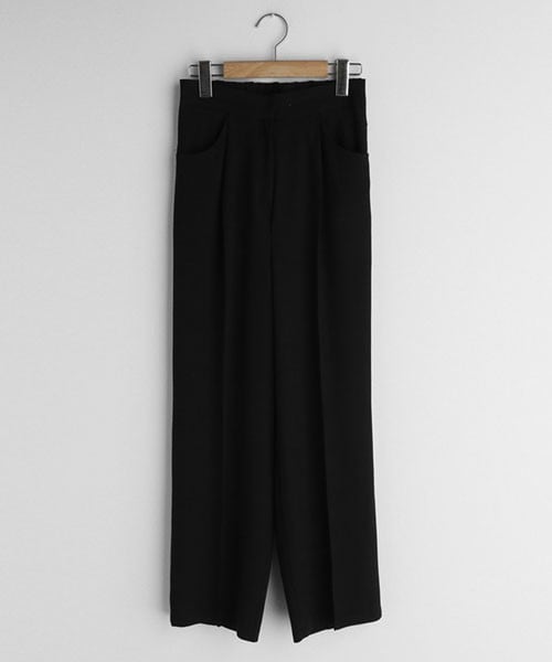 DHOLIC（ディーホリック）の「タックハイウエストスラックス（スラックス・レディース・ブルー/ベージュ/ブラック・S/M）」の2枚目の写真