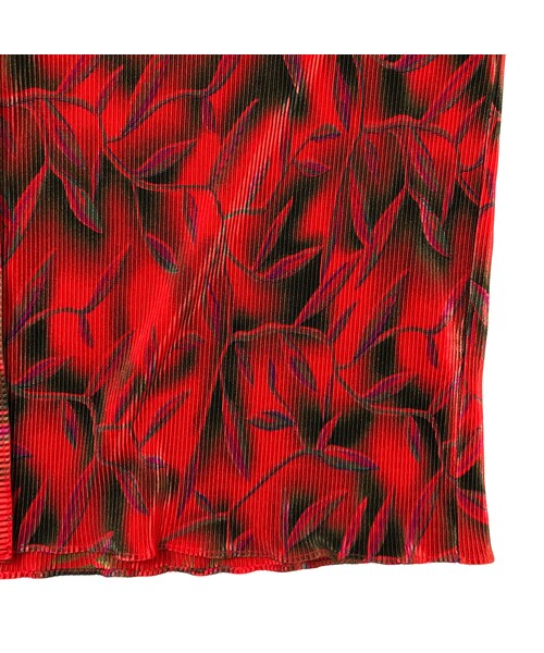 USED(ユーズド)の「Bright red aunty pleats tops-1014-3(Tシャツ/カットソー・レディース・その他)」の10枚目の写真