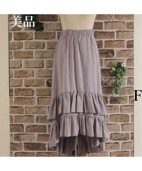 No Brand ノーブランド の グレーティアードフリルフレアーフィッシュテールロングスカート Fフリーサイズ 春夏物 マキシ丈 段フリルフレアーおしゃれ可愛い 美品 スカート Wear