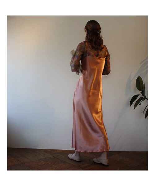 miumiu サテン ピンク ノースリーブ ワンピース ノースリーブ MiuMiu(ミュウミュウ) ワンピース・オールインワン