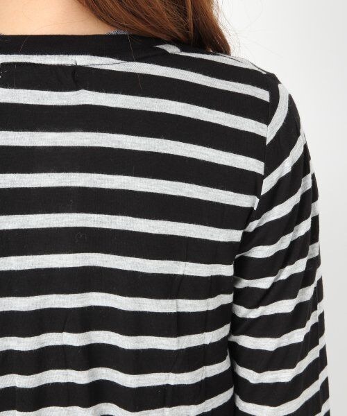 LOWRYS FARM（ローリーズファーム）の「レーヨンVカットカーデロングスリーブ（トップス・レディース・ブラック/グレー/チャコールグレー/レッド/ベージュ/ネイビー・Ｍ/Ｌ）」の14枚目の写真