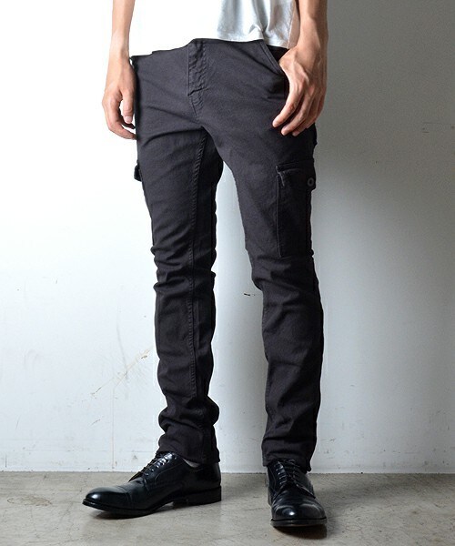 Johnbull Private labo（ジョンブルプライベートラボ）の「サルエルカーゴパンツ（カーゴパンツ・メンズ・ホワイト/ブラック/チャコールグレー/カーキ/オリーブ/ブルー/ブルーグリーン・SMALL/MEDIUM/LARGE/X-LARGE/XX-LARGE）」の3枚目の写真