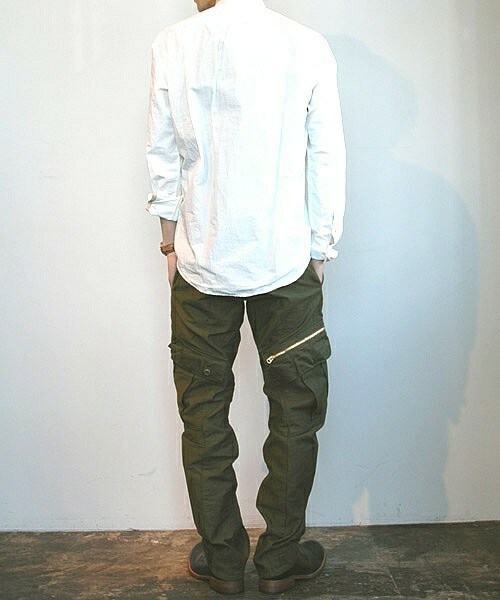 Johnbull Private labo(ジョンブルプライベートラボ)の「アシンメトリーカーゴパンツ(カーゴパンツ・メンズ・オリーブ・SMALL/MEDIUM/LARGE/X-LARGE/XX-LARGE)」の11枚目の写真